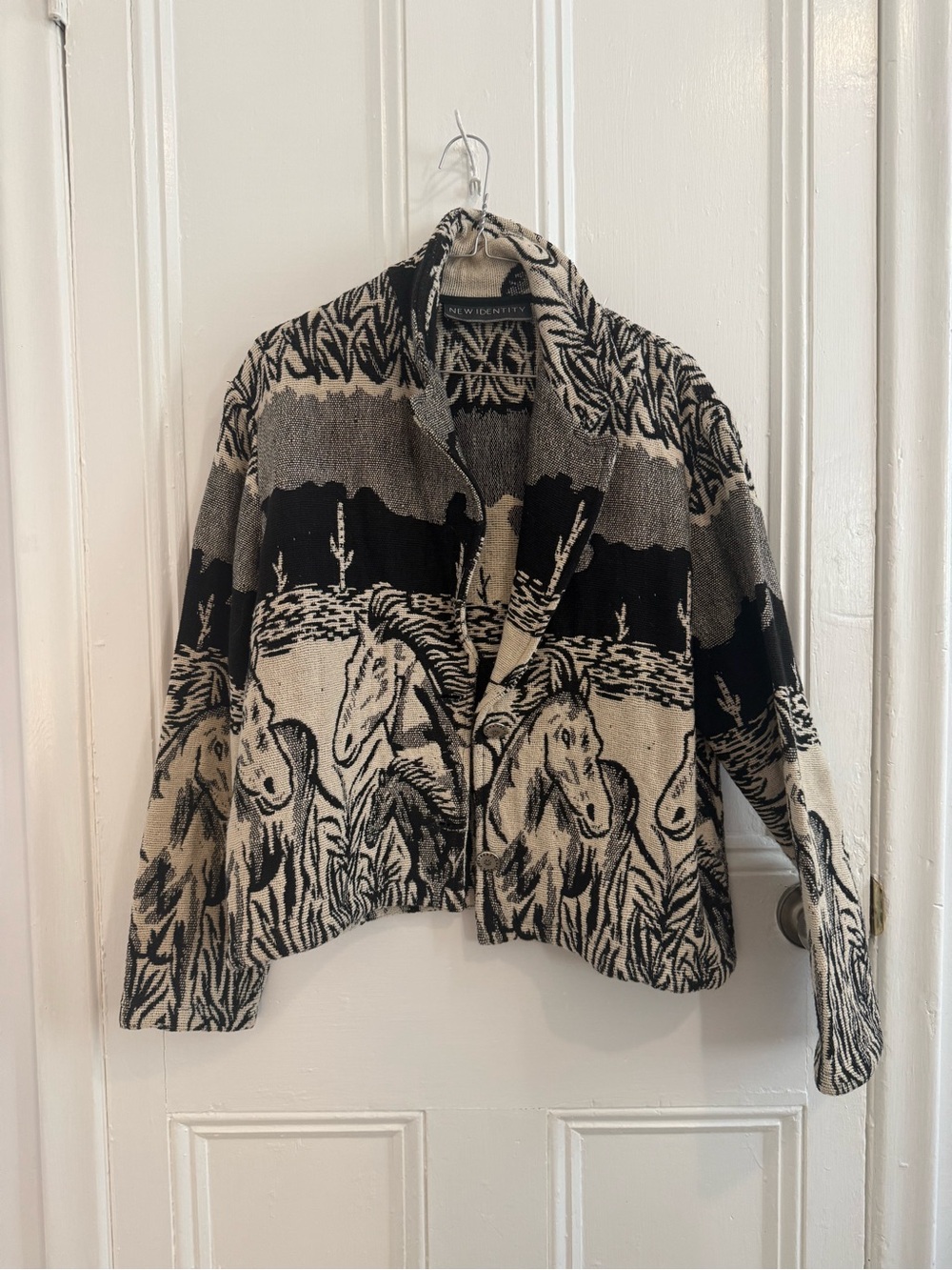 Black & Cream Horse-Pattern Knit Jacket